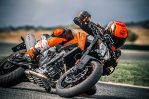 KTM 790 DUKE_Accion