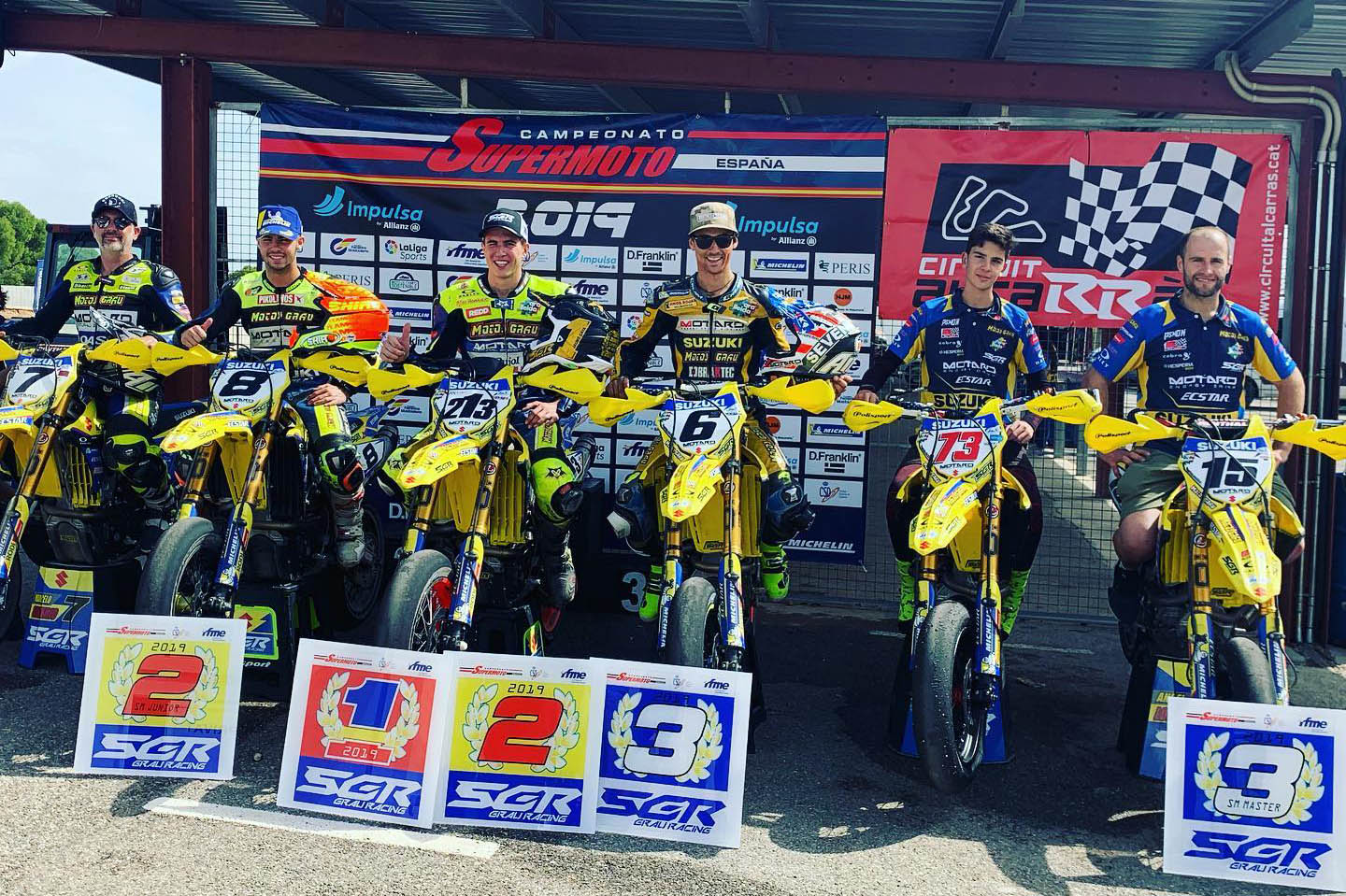 Suzuki_Grau_Supermoto_01