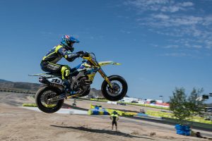 Suzuki_Grau_Racing