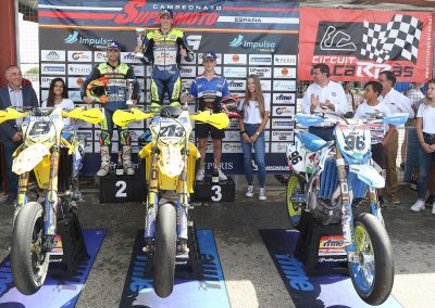 Suzuki_Grau_Supermoto_06