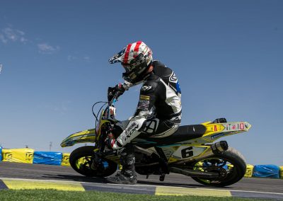 Suzuki_Grau_Racing