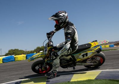 Suzuki_Grau_Racing